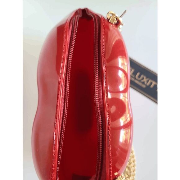 💋 Deluxity Red Lips Gold Chain Jelly Cute Chic Clutch Crossbody Bag NWT - Picture 9 of 16